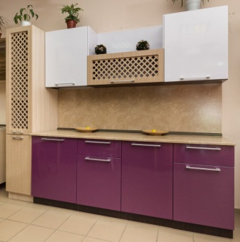 Кухня Белый глянец+Фиолетовый металлик+Венге светлый/Халцедон 26мм