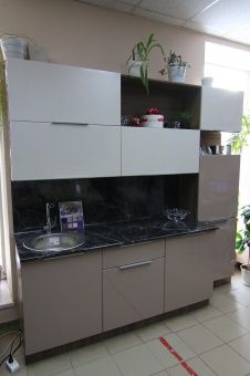 Набор мебели для кухни "Альфа" Крем брюле+Мокко/Черный мрамор марквина глянец