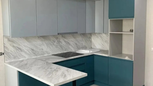 Как крепить кухонные панели на неровные стены без шпаклёвки