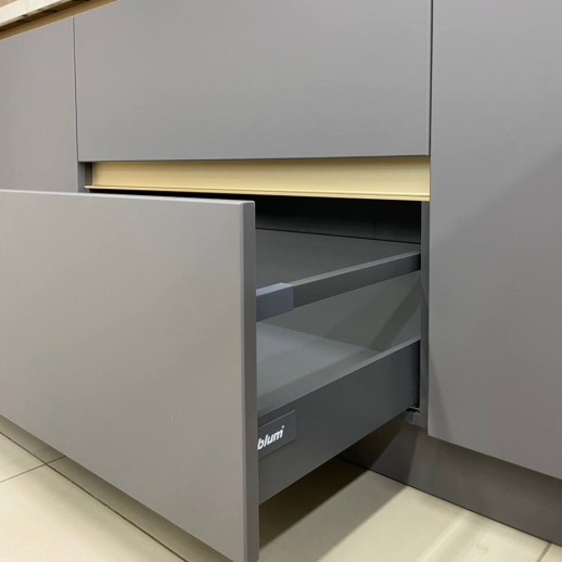 Кухня Силк Муссон Дуб Галифакс Олово Woodlux профиль Gola