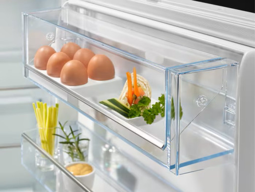Встраиваемый холодильник Electrolux ENP7TD75S