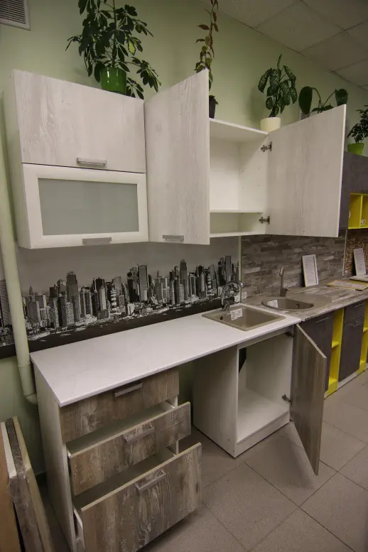 Кухонный гарнитур "Герда" Пайн белый+Пайн экзотик/Мрамор марквина белый