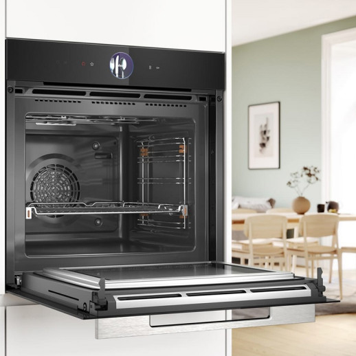 Электрический духовой шкаф Bosch HBG9763B1S черный