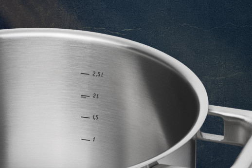 Высокая кастрюля WMF Ultimate COOL+ 20 см нержавеющая сталь