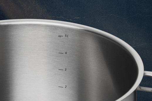 Высокая кастрюля WMF Ultimate COOL+ 24 см нержавеющая сталь