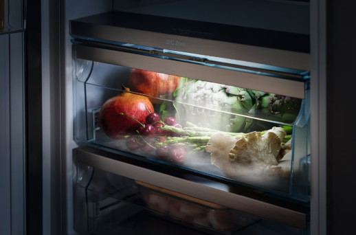 Встраиваемый холодильник Miele KFN 7795 С