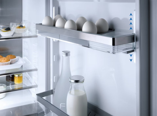 Встраиваемый холодильник Miele KFN 7795 С