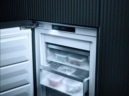 Морозильная камера встраиваемая Miele FNS 7774 D