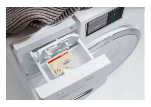 Стиральная машина Miele WEA025WCS Active RU