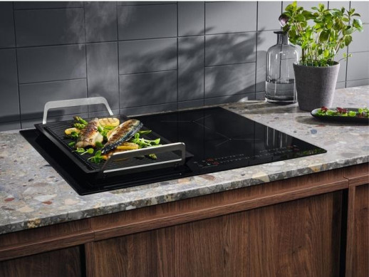 Индукционная варочная панель Electrolux CIV634