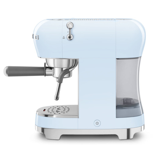 Кофеварка Smeg ECF02PBEU пастельный голубой