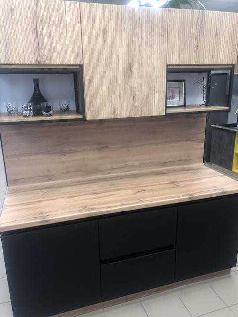 Кухонный гарнитур Рустик соломенный/Силк оникс